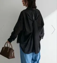 新品　グリーンパークス　バックツイストシアーシャツのサムネイル