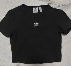 adidas ブラック クロップドTシャツ S