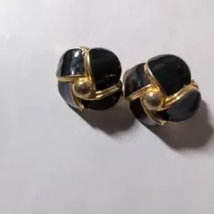 ブラック クロスデザイン イヤリング