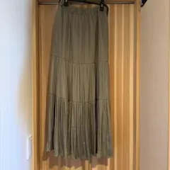 LOWRYSFARMオリーブ色プリーツロングスカート