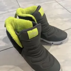 NIKE ブーツ(19cm)