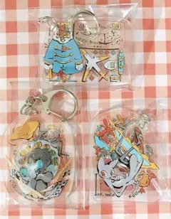 ずとまよ 革蝉展 シェードの埃は延長 ニラちゃん アクリルキーホルダー