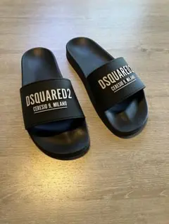 DSQUARED2（ディースクエアード）サンダル シャワーサンダル ブラック