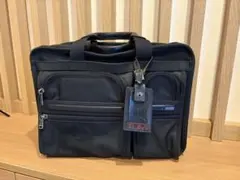 TUMI ビジネスバッグ ブラックのサムネイル