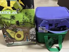 トレーダージョーズ ミニクーラーバック　ランチバック 保冷バック　紫色、緑色のサムネイル