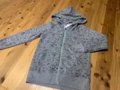 新品タグ付きミッキーマウス総柄フード付きパーカーSグレーパーカー