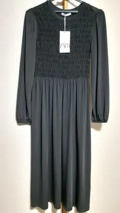 新品タグ付きザラZARAシャーリングワンピースチャコールグレーMサイズ相当