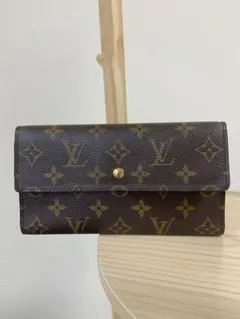 Louis Vuitton モノグラム インターナショナル　長財布　三つ折り財布