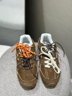 ニューバランス ミュウミュウ シナモン 24cm