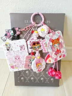 じゃらじゃらキーホルダー　ピンク