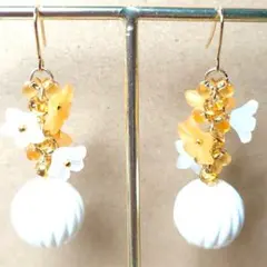 ハンドメイド 花モチーフ フックピアス