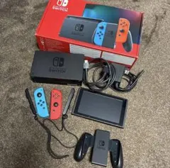 Nintendo Switch 本体 青と赤のJoy-Con付き