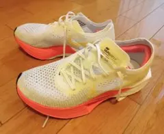 NIKE　ズームX 　ヴェイーパーフライ　ネクスト% 3 　23.5㎝