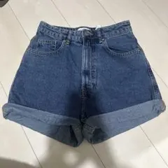 H&M デニムブルー ロールアップショートパンツ