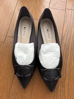 DIANAダイアナ♪ブラックポインテッドトゥフラットシューズ ⭐︎24.5cm美品