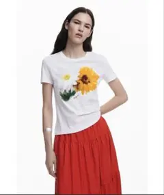 Desigual花柄プリント 半袖Tシャツ ホワイトのサムネイル