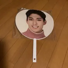SEVENTEEN DK うちわ SEVENTEEN ドギョム DK うちわ NEW_ IN JAPAN イルコン - メルカリ