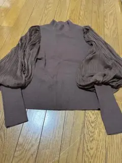 ブラウン ボリュームスリーブ ニット