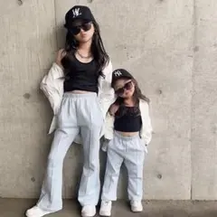 新品未使用　フレアパンツ　100