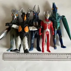 ウルトラマンタロウ　ウルトラマンシリーズ 怪獣フィギュア 5体セット