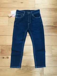 Item thumbnail for item 87b11d00-8013-43a8-83b6-6597e050ab7a