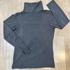 UNIQLO グレー タートルネック 長袖　ヒートテック　EXTRA WARM