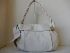 イタリア製☆本革☆FURLA(フルラ)☆B5対応ショルダーバッグ アイボリー 