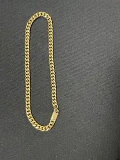 金色チェーンネックレス