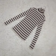 ユニクロ　エクストラファインメリノリブタートルネックセーター　ボーダー　M