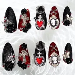 地雷　【オーダーネイルチップ】　黒薔薇　マリアブローチ　蝶々　かっこいい　十字架