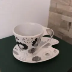 Item thumbnail for item 320778cb-d16a-44f3-b5af-1d79f3d44112