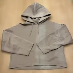 UNIQLO ベージュ フード付き クロップドパーカーM