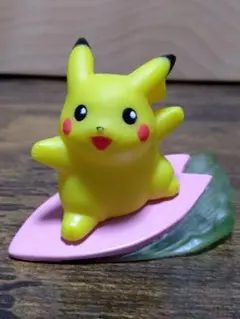 ポケモン　指人形　波乗りピカチュウ