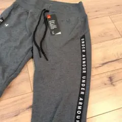 Under Armour 新品タグ付きジョガーパンツ L