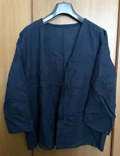 パラスパレス　ネイビーシャツ