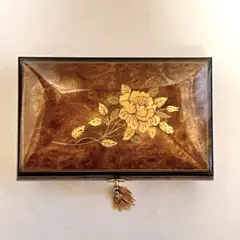 Item thumbnail for item 01310a1a-a498-49dd-9ed4-c93517b5b7bb