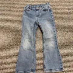 gu kids デニムフレアパンツ