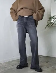 チカシツプラス　フレアデニムパンツのサムネイル