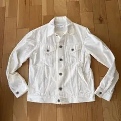 ホワイトデニムジャケット