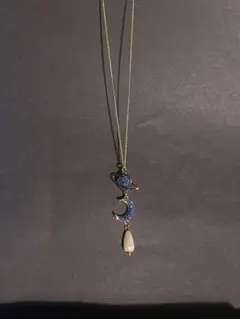 惑星と月のデザイン ネックレス