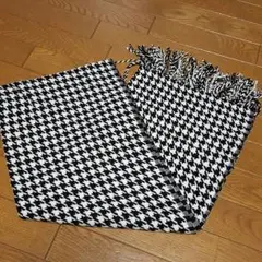 新品未使用　千鳥格子ストール