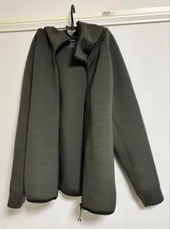 ユニクロ ウルトラストレッチパーカー XL