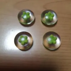 緑色の花デザインボタン4個セット