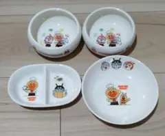 アンパンマン　バイキンマン　すかいらーくポイント　食器　4点セット