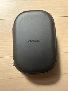 Bose QC35 Ⅱワイヤレスヘッドホン ケース付き