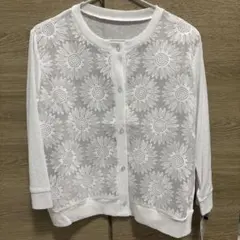 Apuweiser-riche レース刺繍　カーディガン セール】品よく映える、レースデザイン。 レース刺繍Vネック