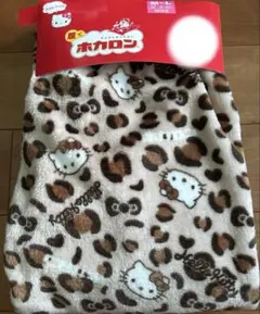 新品　ハローキティ　レギンス　10分丈　履く　ホカロン　あったか　ヒョウ柄