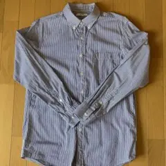 UNIQLO青と白のストライプ ボタンダウンシャツ