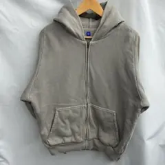 YEEZY GAP ENGINEERED BY BALENCIAGA パーカーのサムネイル