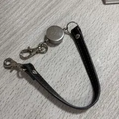 リール付きキーホルダー ネイビー合成皮革